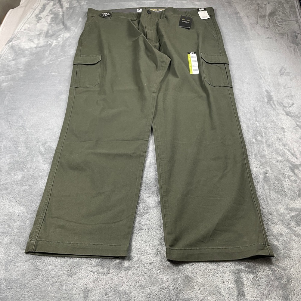 New Lee Extreme Motion Cargo Pants Mens 48x32 Frontier Olive Green Big and Tall